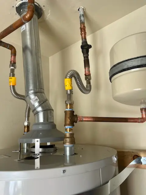 Water heater installation and plumbing repair in Pointe Bleue